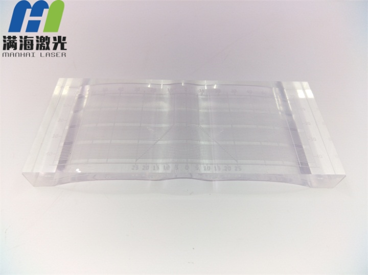 弧形亞（yà）克力底（dǐ）座激光刻字