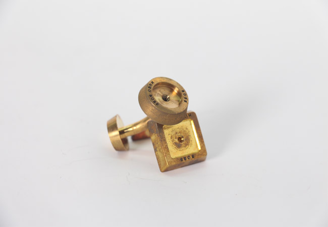 純銅袖口鈕激光刻（kè）字（zì）