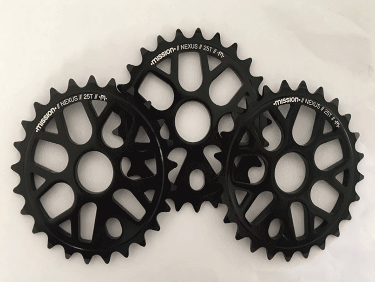 自行車配件（jiàn）齒盤激光刻（kè）字