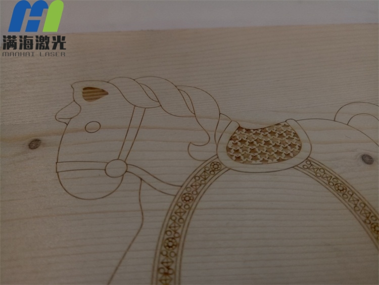 高端木板畫激光雕（diāo）刻