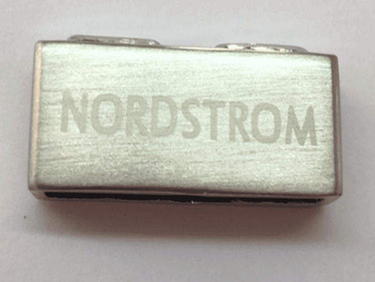 五金（jīn）皮帶扣尾夾激光刻字