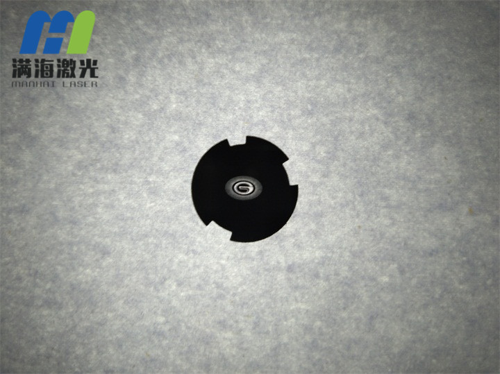 汽車小玻（bō）璃配件激光鐳射打（dǎ）標