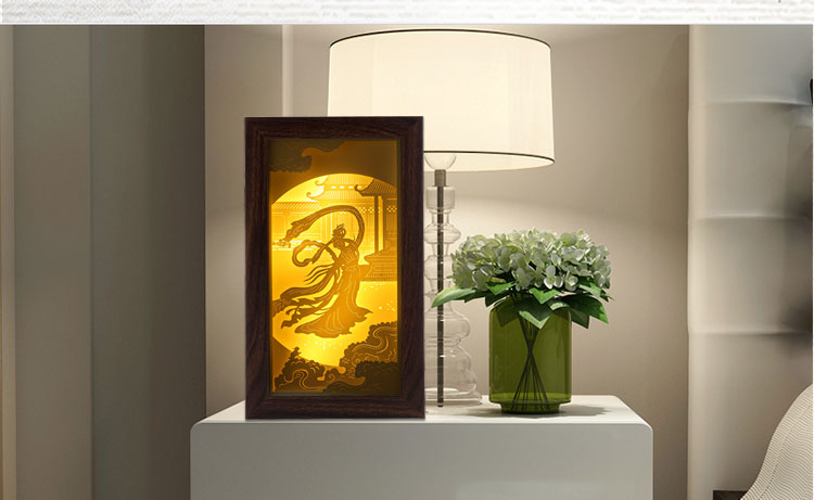 嫦娥（é）奔（bēn）月_07