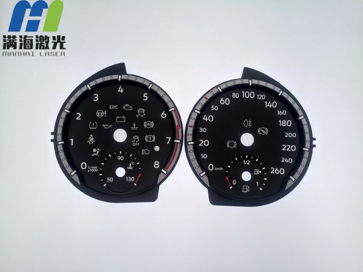 汽車（chē）塑膠儀表盤激（jī）光鏤空雕刻