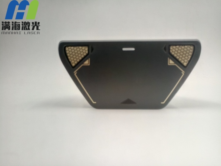 遊戲機手柄塑膠外殼激光雕刻（kè）