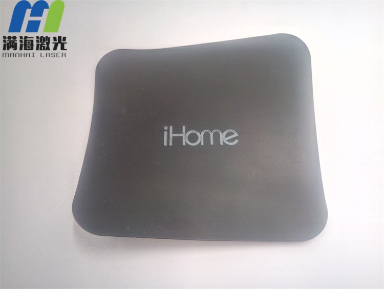 音響底座皮（pí）料激光打標切（qiē）割