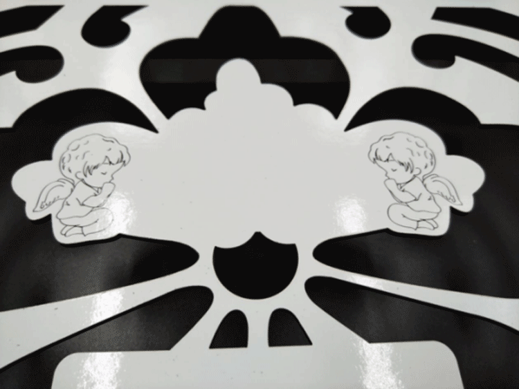 汽（qì）車（chē）配件塑膠件激光加工