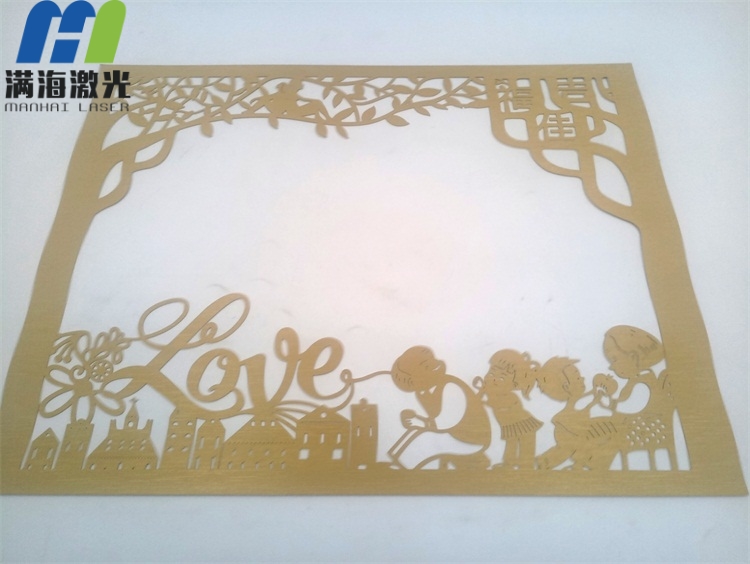 2018年中秋月餅包裝禮盒卡紙激光（guāng）雕刻