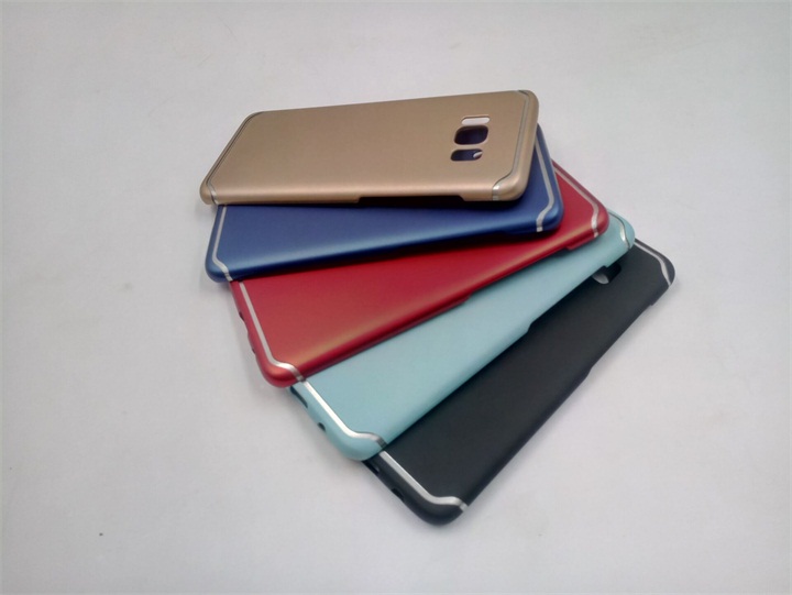 塑（sù）膠（jiāo）手（shǒu）機殼（ké）激光鐳雕（diāo）加（jiā）工