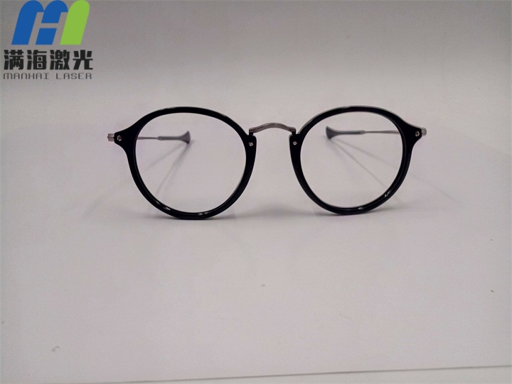 金屬不鏽鋼眼（yǎn）鏡鼻粱激（jī）光打標加工