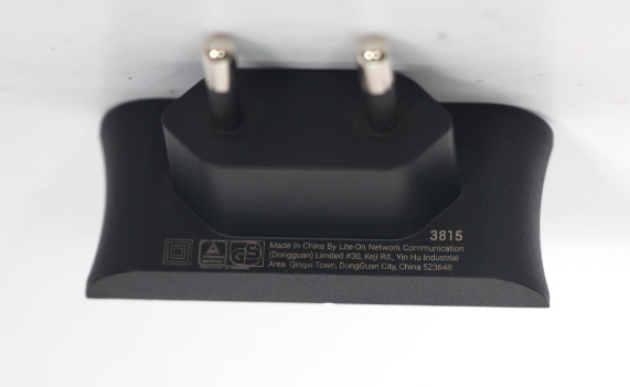 穀（gǔ）歌充電器下蓋激光打標