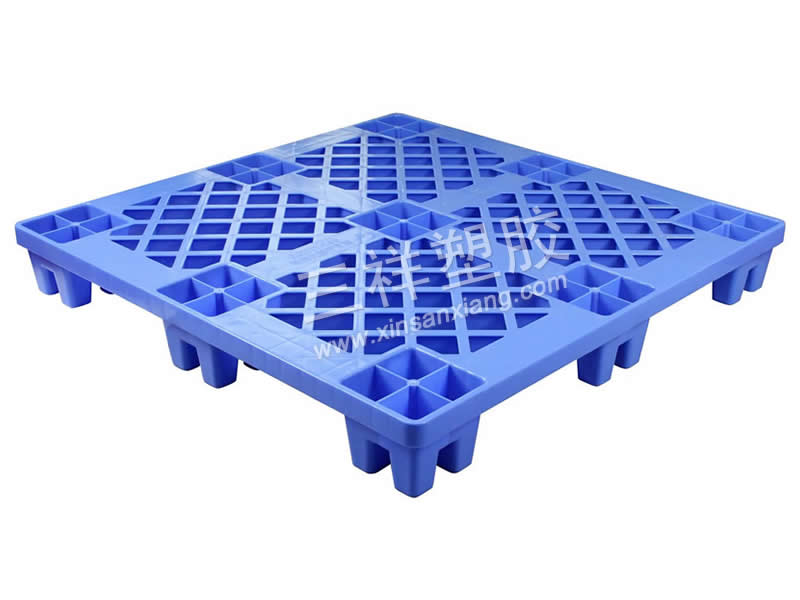 塑料卡（kǎ）板DK1111-X<br>1100×1100×145mm<br>叉腳網格型<br>瀏覽更多規格